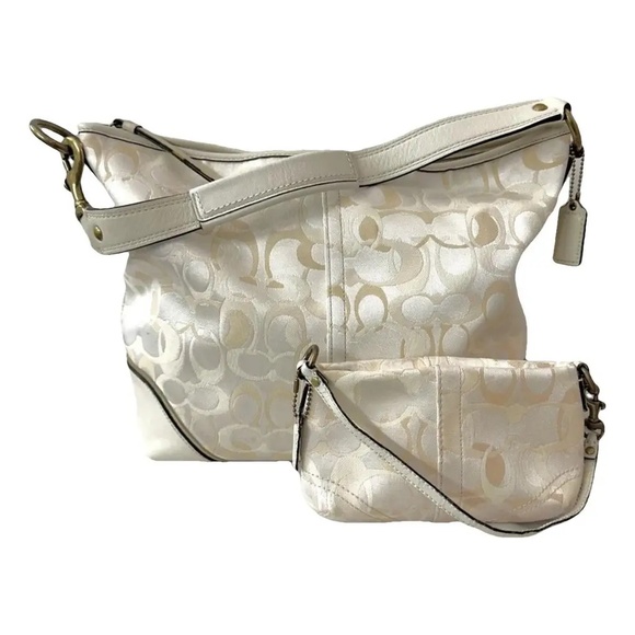 Coach Sarah F13120 Optic Signature Logo Canvas Leather